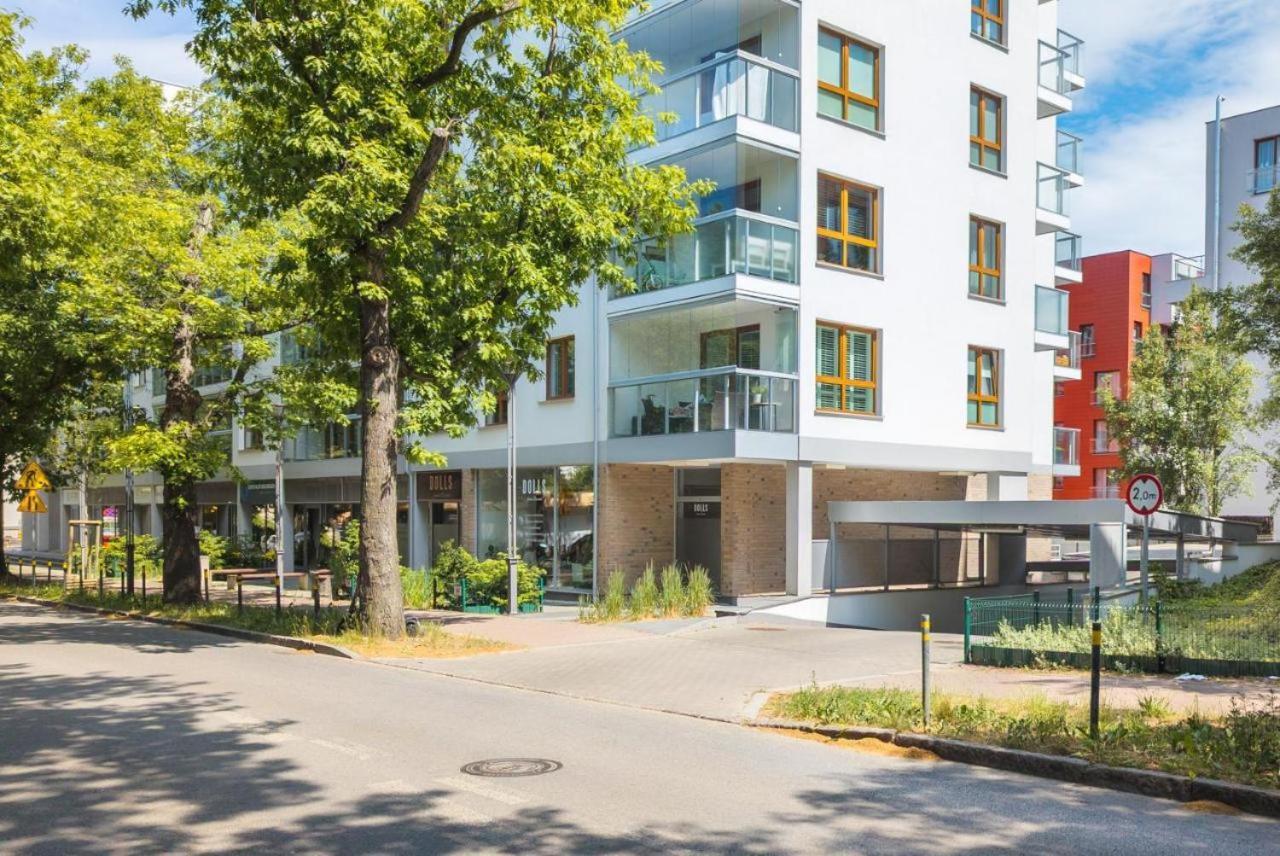Garnizon With Parking & Balcony Apartmán